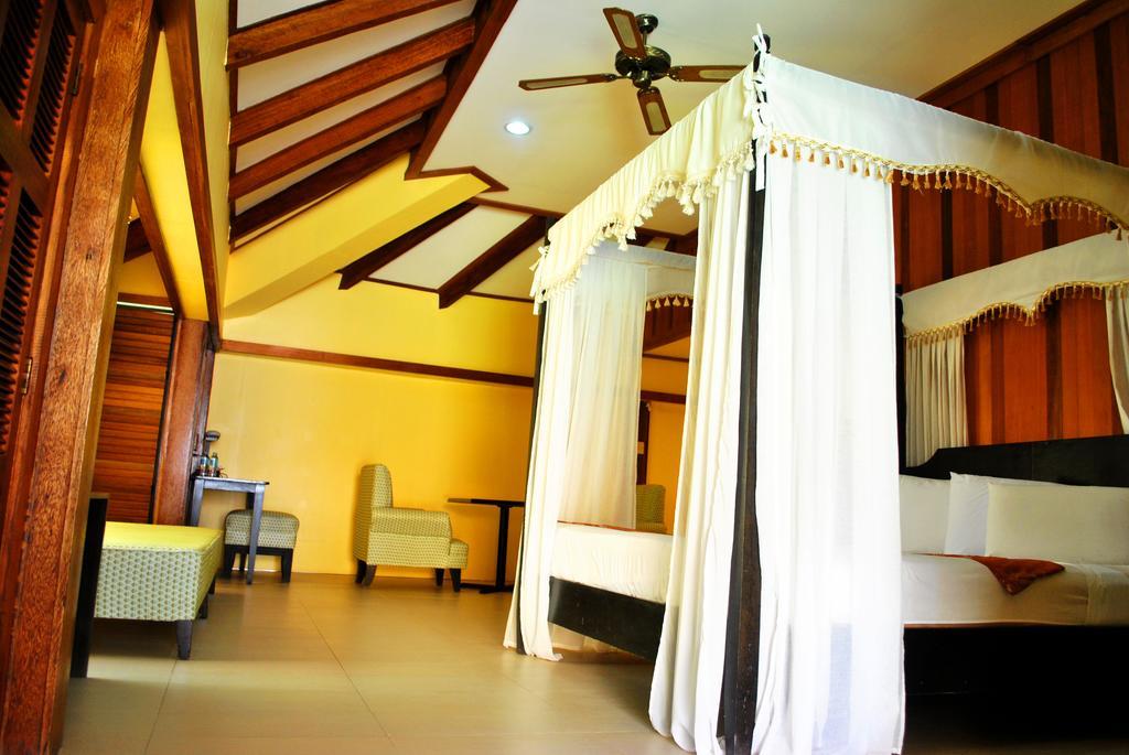 Leyte Park Resort Hotel Таклобан Номер фото