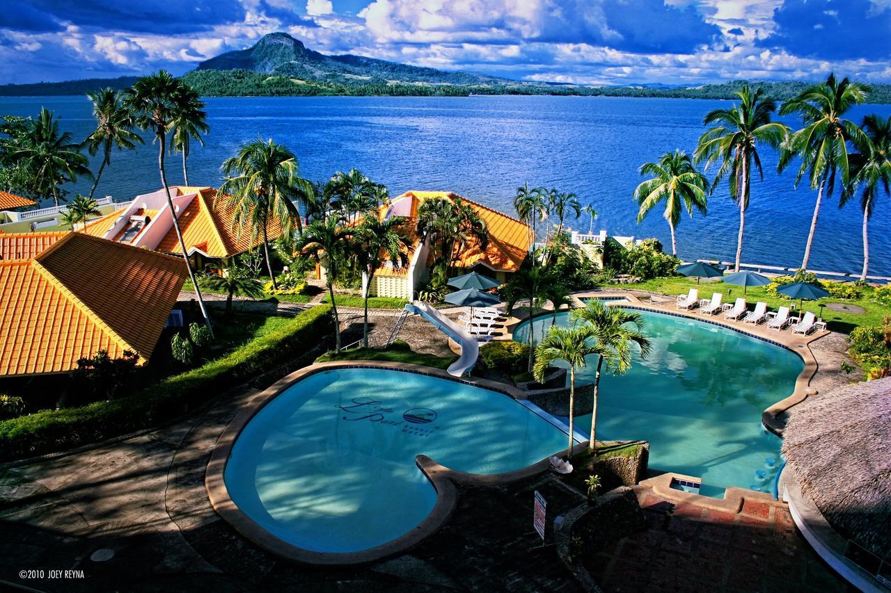 Leyte Park Resort Hotel Таклобан Экстерьер фото
