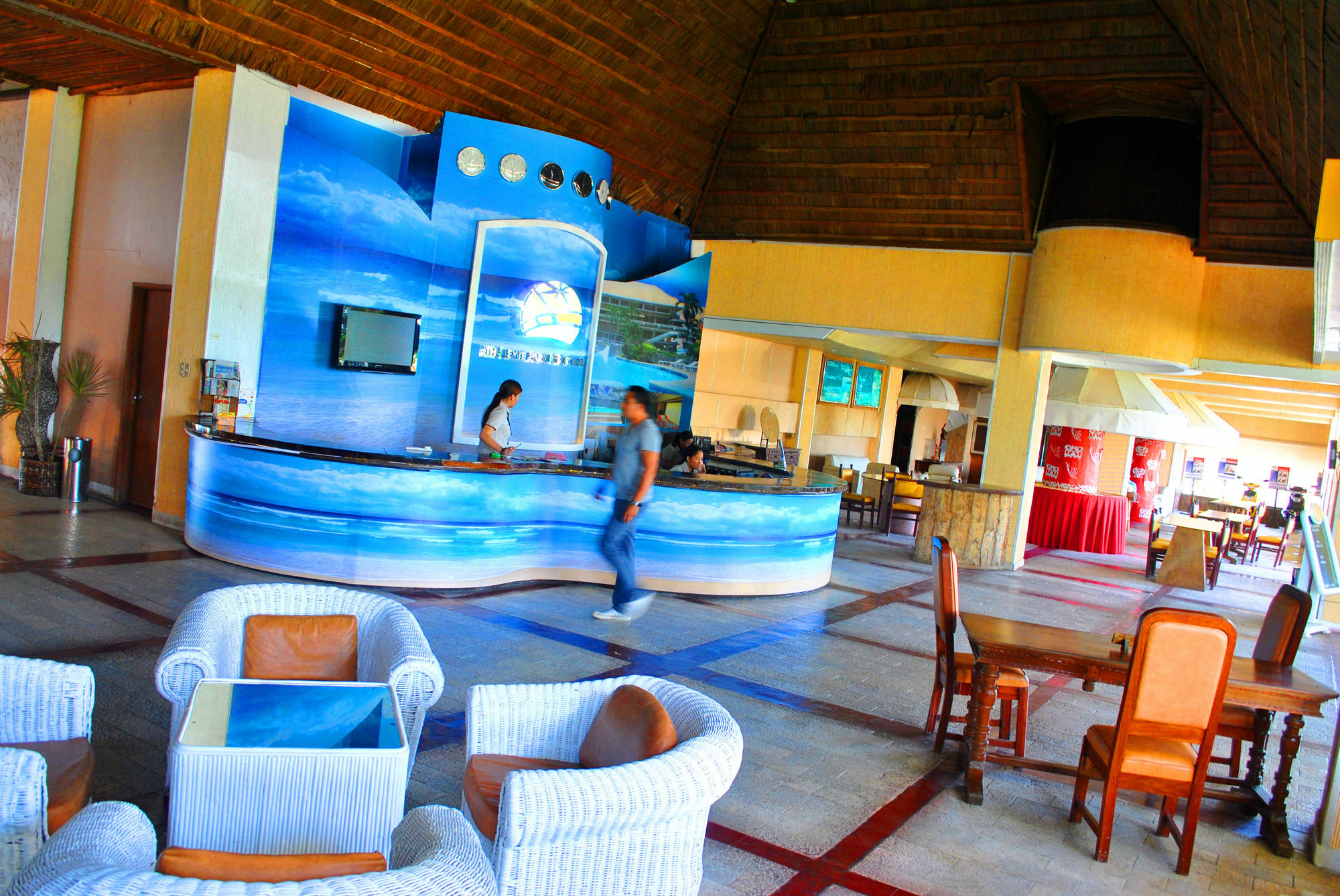 Leyte Park Resort Hotel Таклобан Экстерьер фото